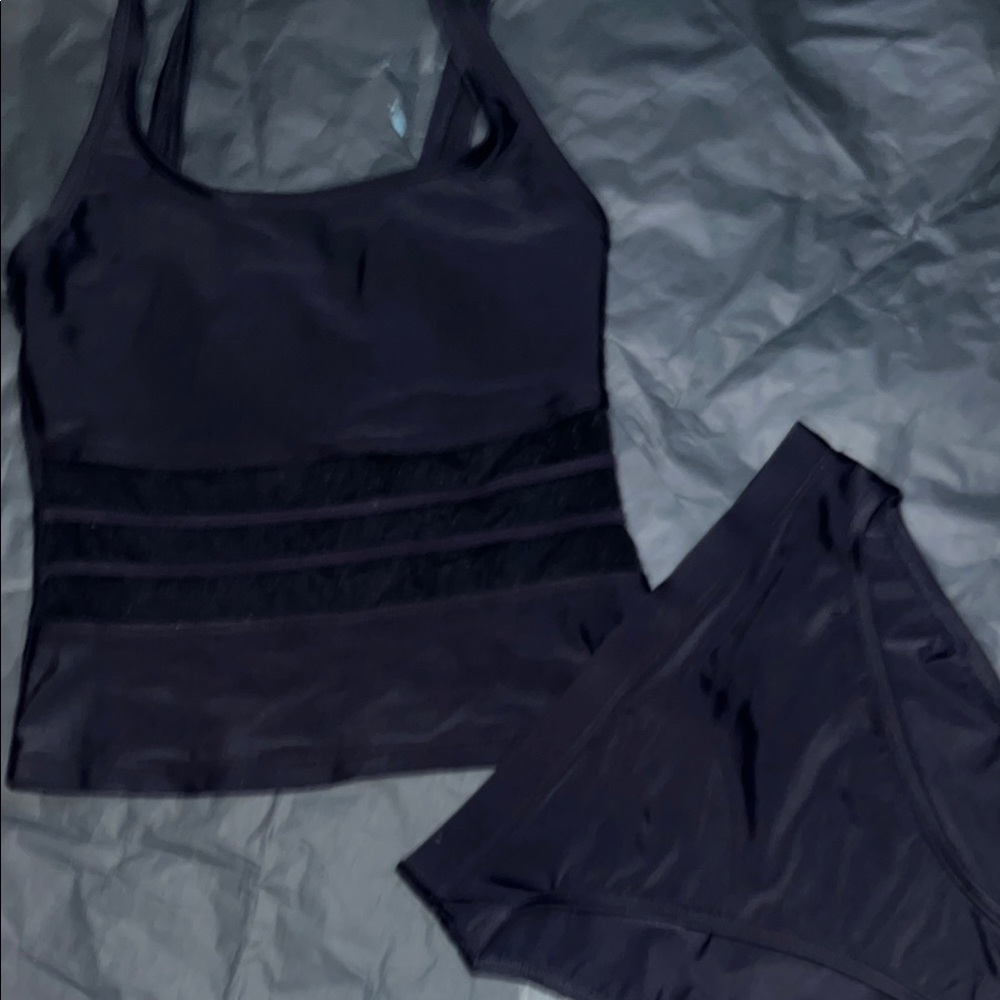 Anne Cole Black Bikini Swimwear with Elegant Design